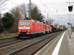 DB 185 148-4 mit 2 V60 im schlepp und noch einem G�terzug in Beuel am 14.1.11