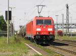 DB 185 319-1 mit einem G�terzug in K�nigswinter am 7.5.2011