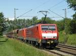 189 031-8 mit 189 040 in Unkel am 10.6.2011