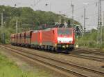 189 033-4 mit Schwestermaschine in K�ln West am 5.8.2011