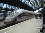 Der Fu�ball ICE in K�ln-Hbf.