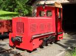 Die V6 der Br�ltalbahn stand am 13.6.10 vor dem Lokschuppen in Asbach.