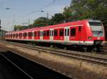 ET 423 von der S-Bahn M�nchen bei der durchfahrt des Bahnhof K�ln West am 5.6.10